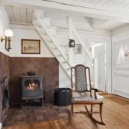 3 Bedroom Beautiful Home In Fano *